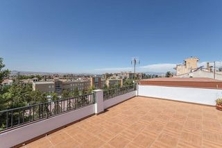 Chalet en venta en Bola de Oro - Serrallo en Granada