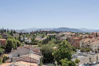 Chalet en venta en Bola de Oro - Serrallo en Granada