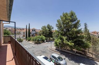 Chalet en venta en Bola de Oro - Serrallo en Granada