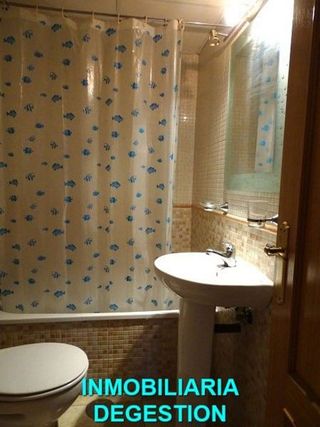 Piso en alquiler en Linares