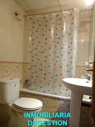 Piso en alquiler en Linares