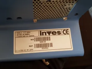 Ordenador Inves con monitor