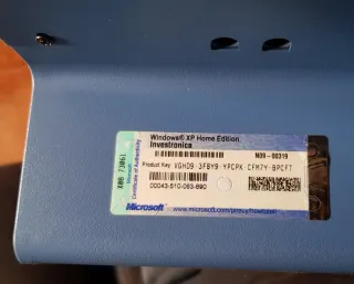 Ordenador Inves con monitor