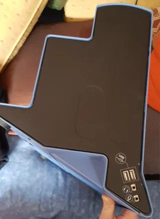 Ordenador Inves con monitor