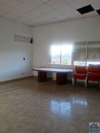 Nave industrial en alquiler en Este en Mérida