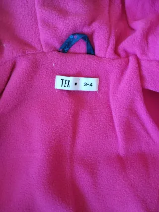 Cazadora niña. Muy calentita, forrada. Talla 3/4