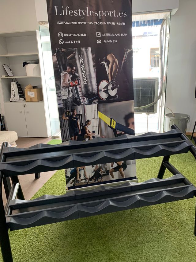 Soporte Mancuernas TECHNOGYM Exposición