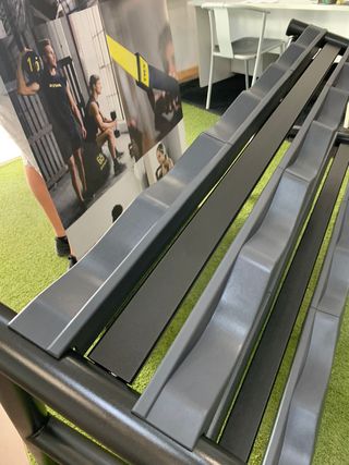 Soporte Mancuernas TECHNOGYM Exposición