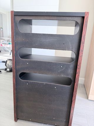 Mueble para tocadiscos tenía un marantz ahi