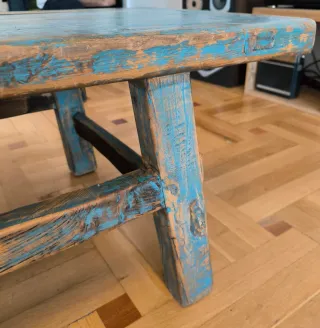 Mesa centro antigua francesa azul desgastado