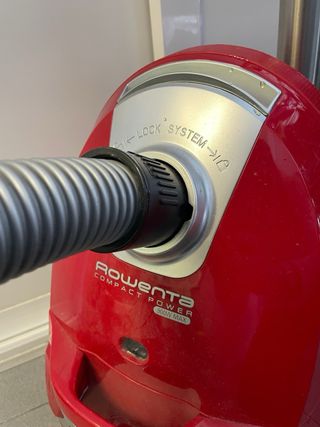 Aspiradora Rowenta Compact Power Roja