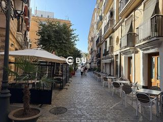 Piso en venta en Ayuntamiento - Catedral en Cádiz
