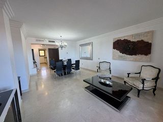 Piso en venta en Benahavís