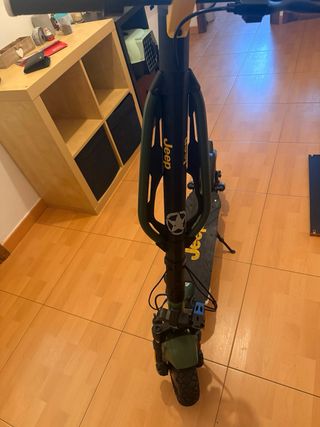 Patinete Eléctrico Jeep Adventurer Verde