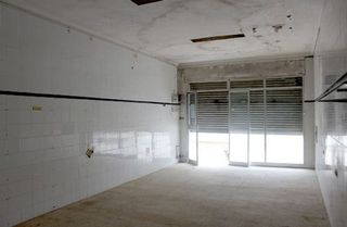 Local comercial en venta en Lora del Río