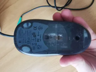 Ratón Logitech Negro con Cable