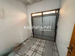 Casa adosada en venta en Carcaixent