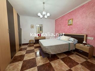Casa adosada en venta en Carcaixent