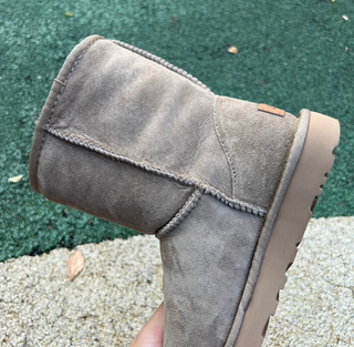 UGG Bota Color Gris