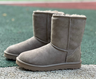 UGG Bota Color Gris