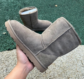UGG Bota Color Gris