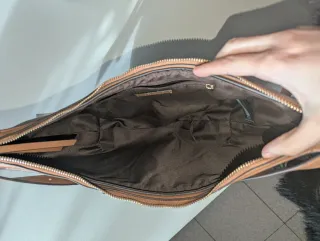 Borsa a mezzaluna Reserved marrone