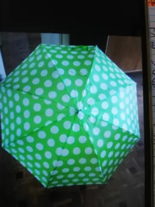 Paraguas grande  : 5€