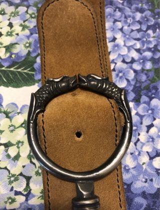 Cintura artigianale con fibbia a chiave