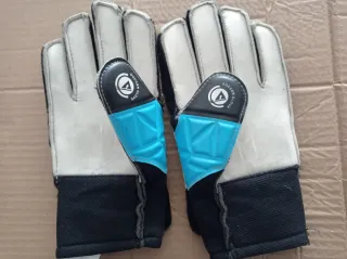Guantes de portero Rinat Titan Talla 4