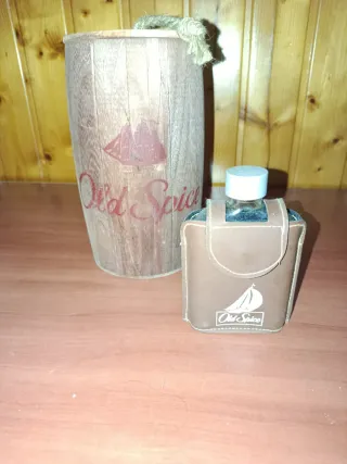 2 bottiglie Old Spice con fodera