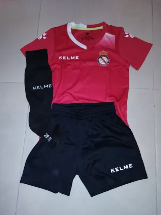 Equipación Roja Real Madrid Peña Melilla