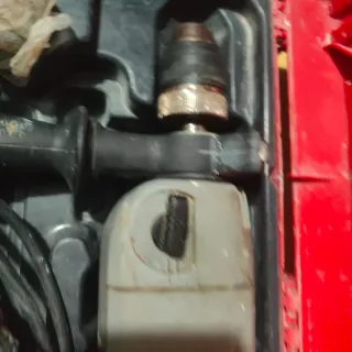 Taladro percutor Milwaukee con maletín