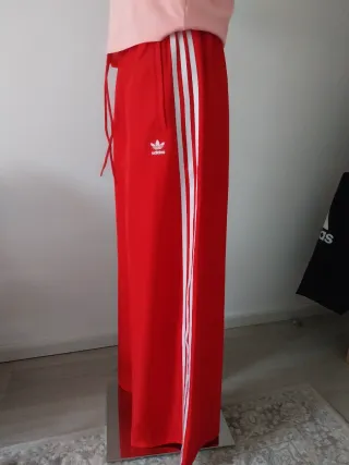 Pantalón Adidas Rojo