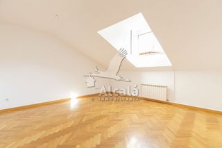 Piso en venta en San Isidro - Los Almendros en Alcalá de Henares