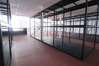 Nave industrial en venta en Viator