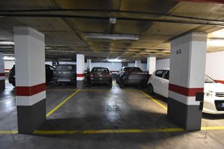 Garaje en venta en La Buhaira en Sevilla