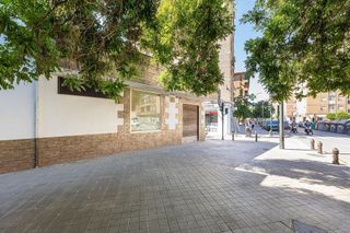 Edificio en venta en Barrio de Zaidín en Granada