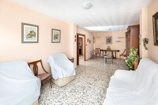 Edificio en venta en Barrio de Zaidín en Granada