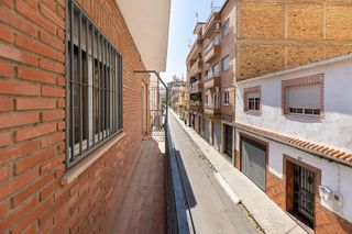 Edificio en venta en Barrio de Zaidín en Granada