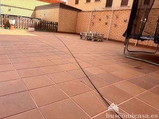 Piso en venta en Linares