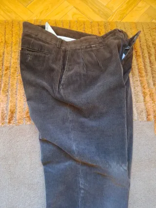 Pantalón de pana Massimo Dutti verde