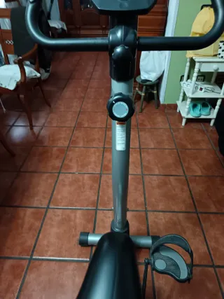 Bicicleta Estática Gris Precio negociable