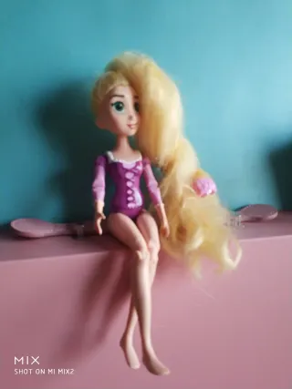 Rapunzel e 13 amiche Disney