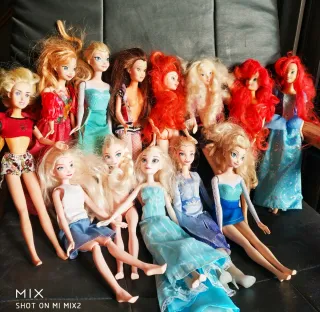 Rapunzel e 13 amiche Disney