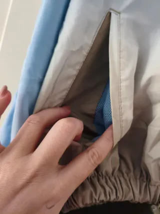 Cortavientos bomber degradado azul y beige