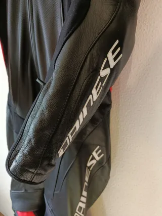 Mono Dainese Assen 1 Pieza Talla 50