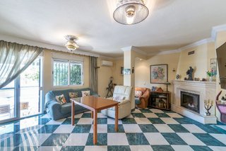 Casa adosada en venta en Cúllar Vega