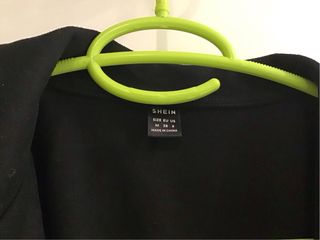 Chaqueta negra de ante y flecos Talla M