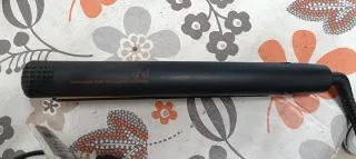 Plancha GHD Profesional Negra