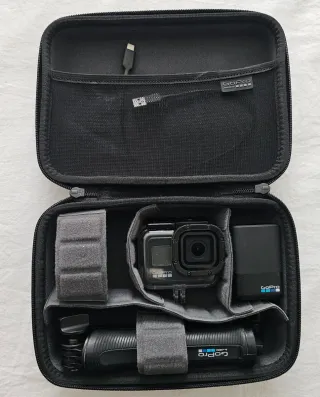 GoPro Hero 8 Black + Accesorios